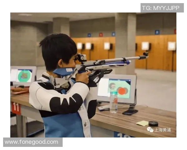 足球场上的奇迹时刻如何孕育出新的希望与梦想